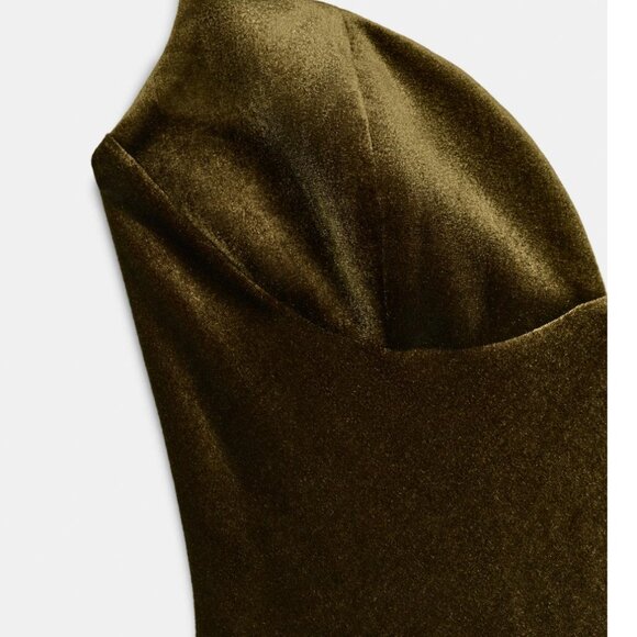 Olive Green Velvet Gown with Sweetheart Neckline - Picture 5 of 5